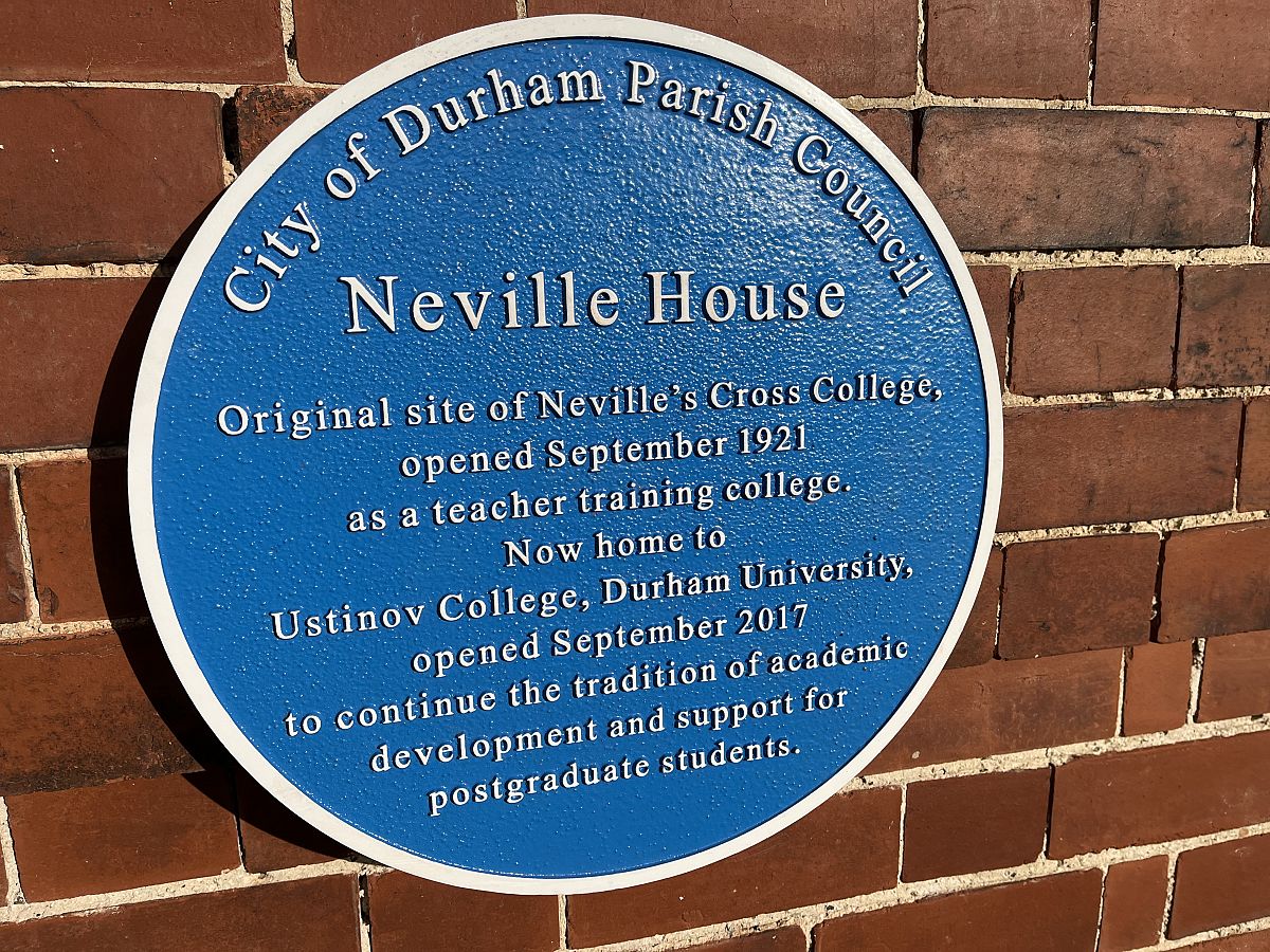 A blue plaque has been unveiled at Neville House
